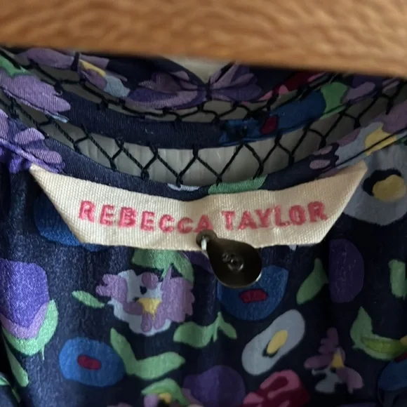 Rebecca Taylor 100% Silk Purple Floral Longsleeve V-Neck Size 6 - Picture 6 of 7